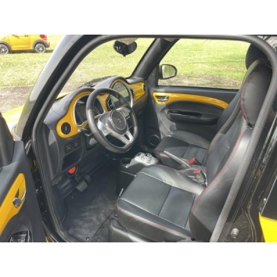 Leramotors E-Car M2 lutá