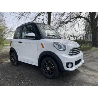 Leramotors E-Car M2 Bílá