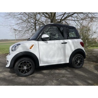 Leramotors E-Car M2 Bílá