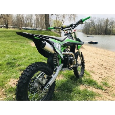Pitbike Leramotors Shark 125ccm E-Start 4T 17/14 Zelená