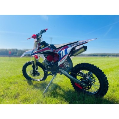 Pitbike Leramotors Shark 125cc 4T 17/14 červená