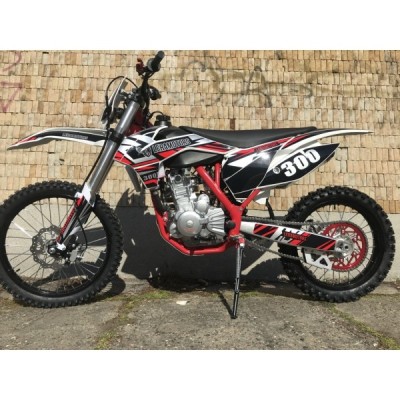 Leramotors Killer PRO 300cc H2O 21/18 Červená