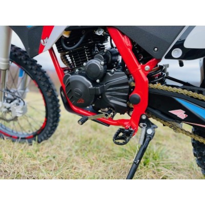 Leramotors By Apollo THUNDER 250cc 21/18 červená