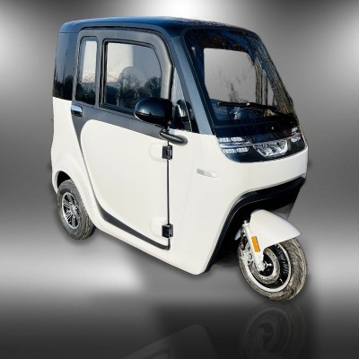 Tříkolka Leramotors E1, bílá, možnost i bez řidičáku